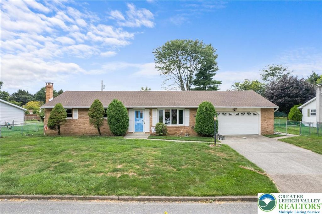 5415 Towanda Drive, Bethlehem City, PA 18017
