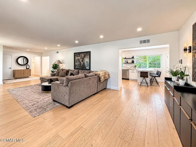 1143 Greenfield Street, Thousand Oaks, CA 91360