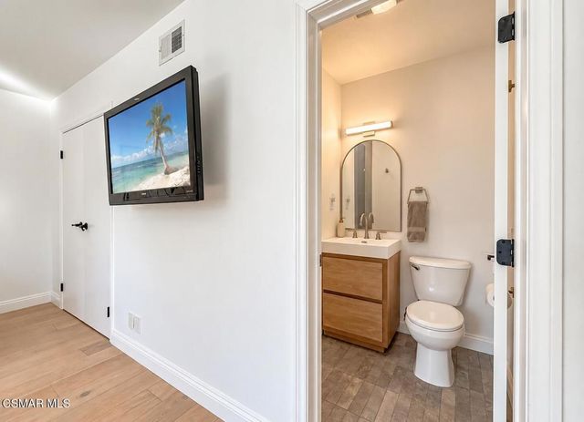 1143 Greenfield Street, Thousand Oaks, CA 91360