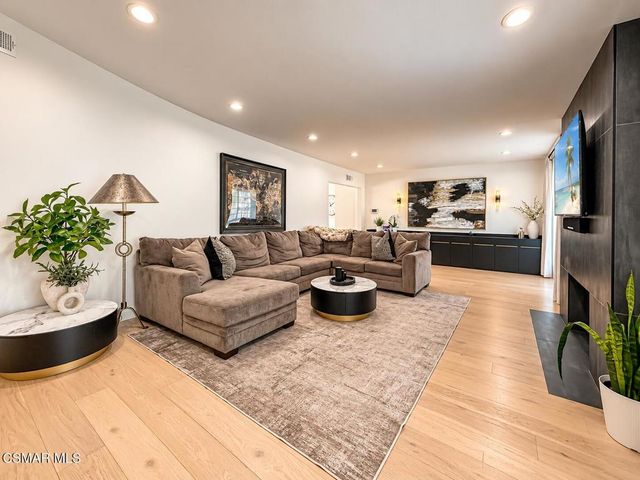 1143 Greenfield Street, Thousand Oaks, CA 91360