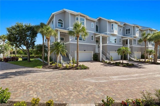 123 Barefoot CIR # 15, Bonita Springs, FL 34134