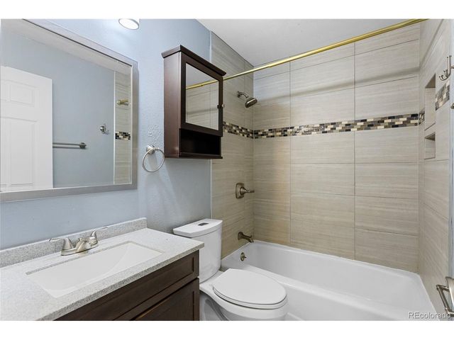 1495 S Biscay Ct, Aurora, CO 80017