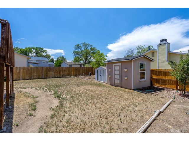 1495 S Biscay Ct, Aurora, CO 80017