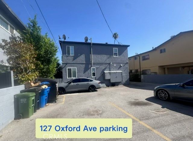 127 S Oxford, Los Angeles, CA 90004