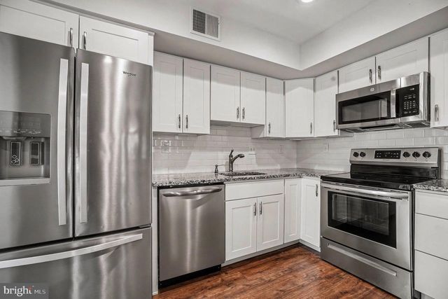 944 HEDGEROW CT, Blue Bell, PA 19422