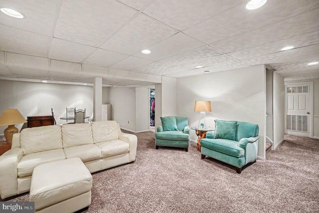 944 HEDGEROW CT, Blue Bell, PA 19422