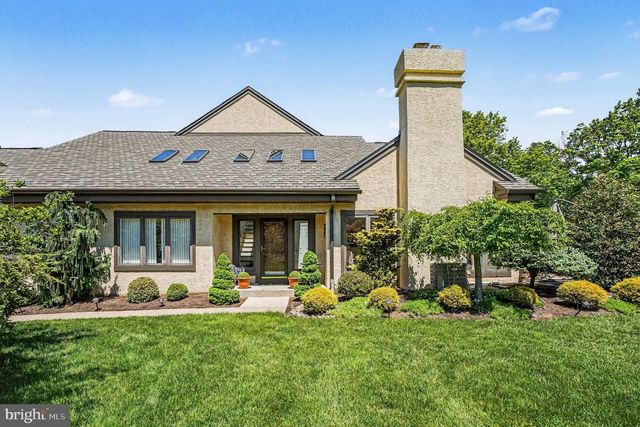 944 HEDGEROW CT, Blue Bell, PA 19422