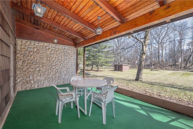 566 Black Walnut Drive, Greece, NY 14615