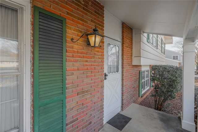 566 Black Walnut Drive, Greece, NY 14615