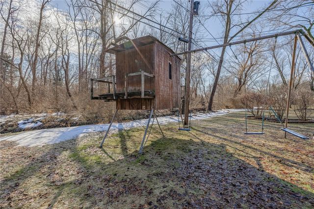 566 Black Walnut Drive, Greece, NY 14615