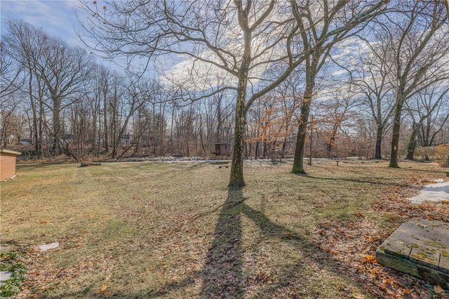 566 Black Walnut Drive, Greece, NY 14615