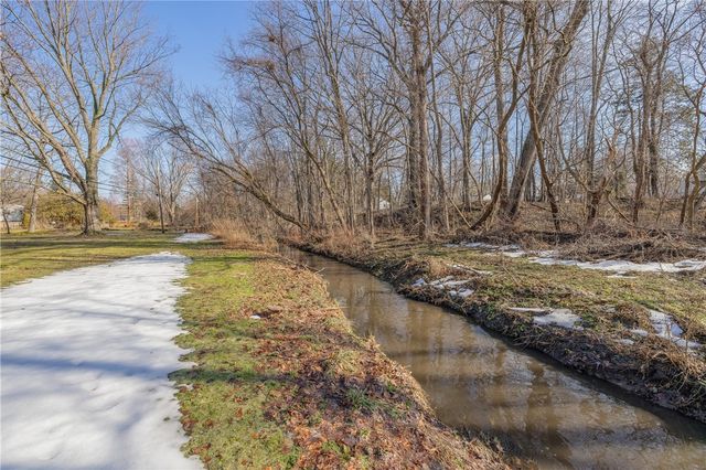 566 Black Walnut Drive, Greece, NY 14615