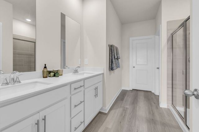 4200 Skyridge Dr, Nashville, TN 37207