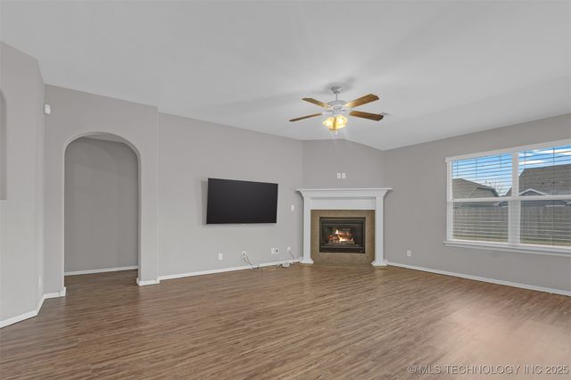 15304 E 110th Street N, Owasso, OK 74055