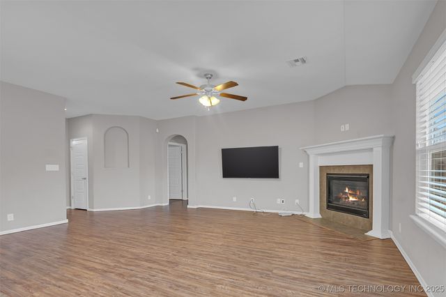 15304 E 110th Street N, Owasso, OK 74055