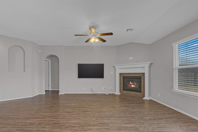 15304 E 110th Street N, Owasso, OK 74055