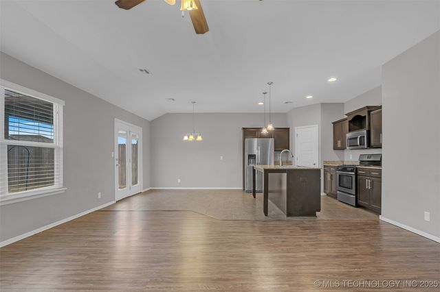 15304 E 110th Street N, Owasso, OK 74055