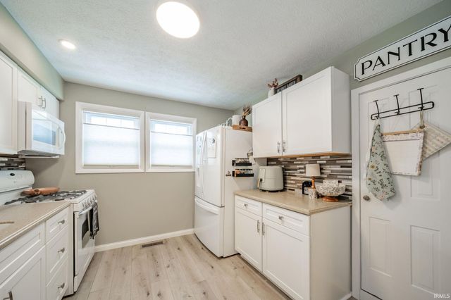 1710 E 22nd Street, Muncie, IN 47302