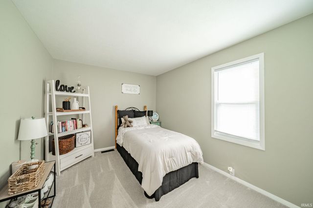 1710 E 22nd Street, Muncie, IN 47302