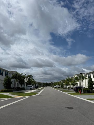 4303 HAMMOCK GROVE Drive, Greenacres, FL 33467