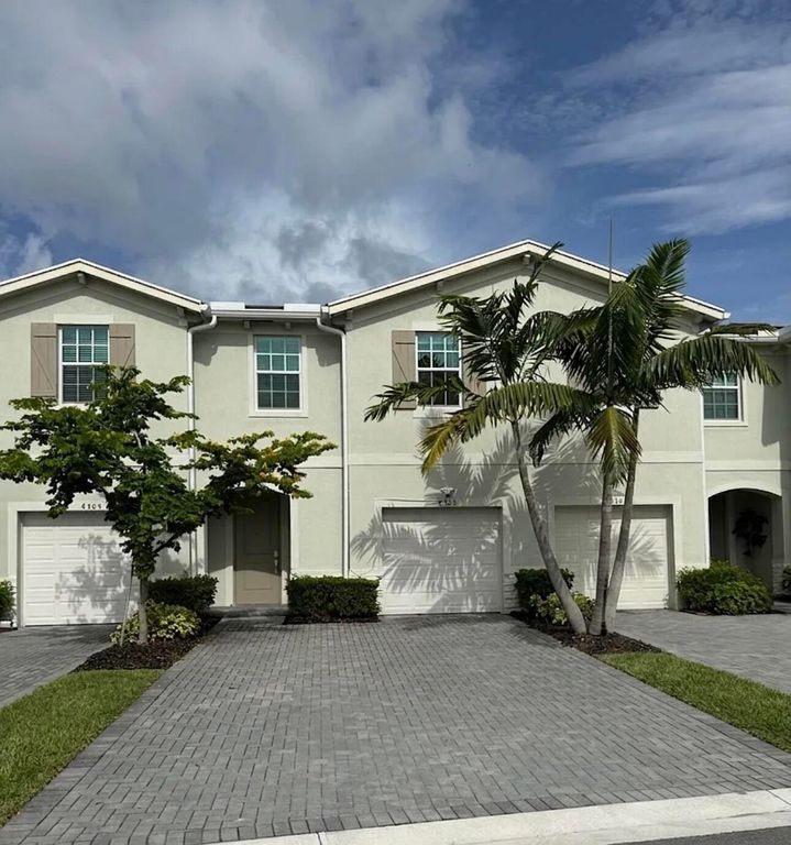 4303 HAMMOCK GROVE Drive, Greenacres, FL 33467