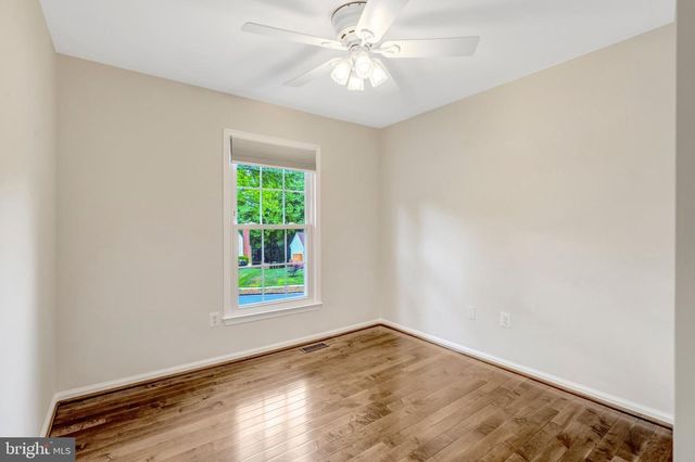 8304 LINDSIDE WAY, Springfield, VA 22153