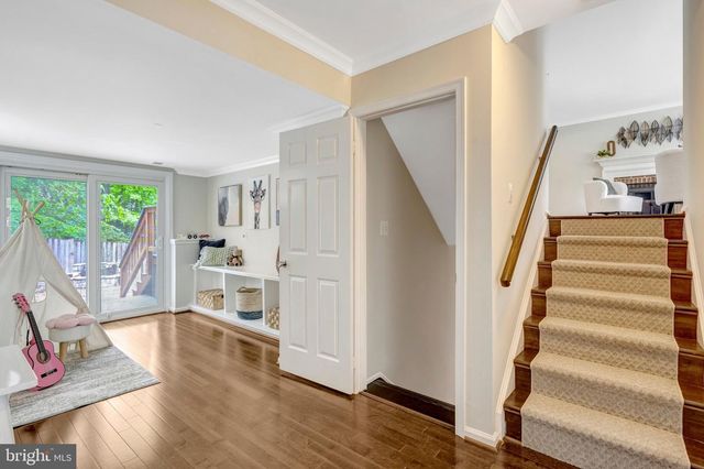 8304 LINDSIDE WAY, Springfield, VA 22153