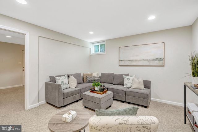 8304 LINDSIDE WAY, Springfield, VA 22153
