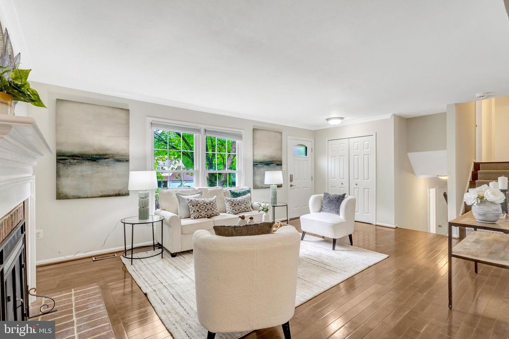8304 LINDSIDE WAY, Springfield, VA 22153
