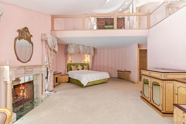 101 Wheatley Road, Old Westbury, NY 11568