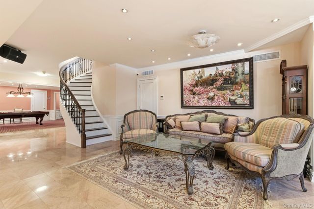 101 Wheatley Road, Old Westbury, NY 11568