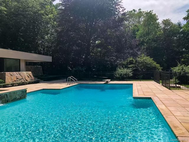 101 Wheatley Road, Old Westbury, NY 11568