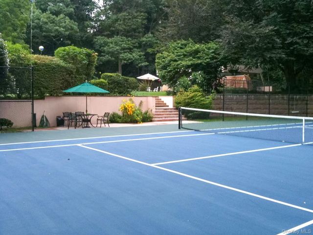 101 Wheatley Road, Old Westbury, NY 11568