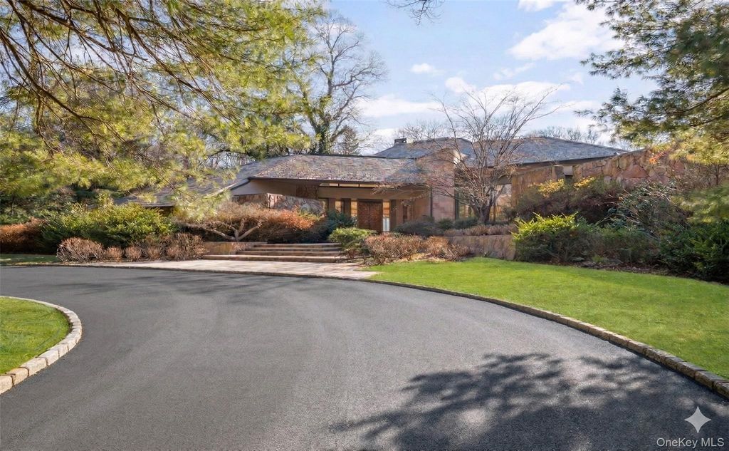 101 Wheatley Road, Old Westbury, NY 11568