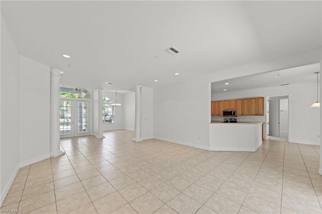 9623 Springlake CIR, Estero, FL 33928