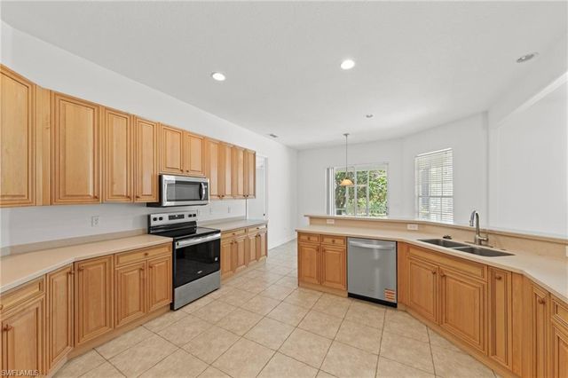 9623 Springlake CIR, Estero, FL 33928