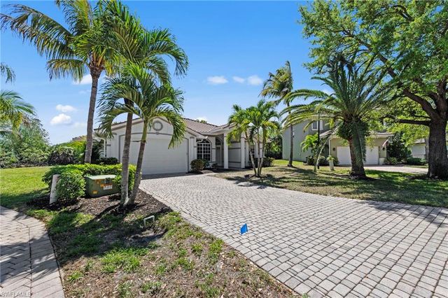 9623 Springlake CIR, Estero, FL 33928