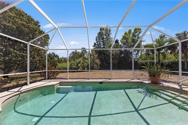 9623 Springlake CIR, Estero, FL 33928