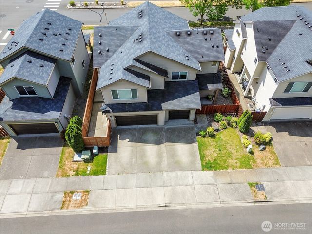 990 43rd Court NE, Auburn, WA 98002
