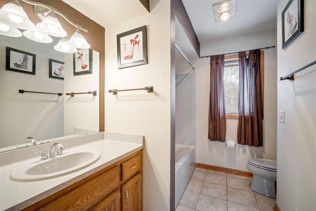 W127S9686 Scott Krause DRIVE, Muskego, WI 53150