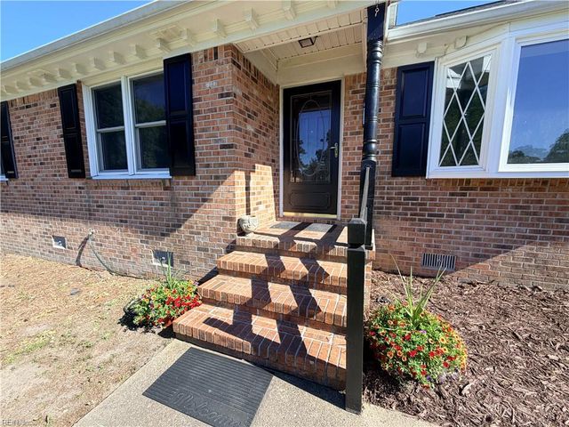 5304 Gale DR, Virginia Beach, VA 23464