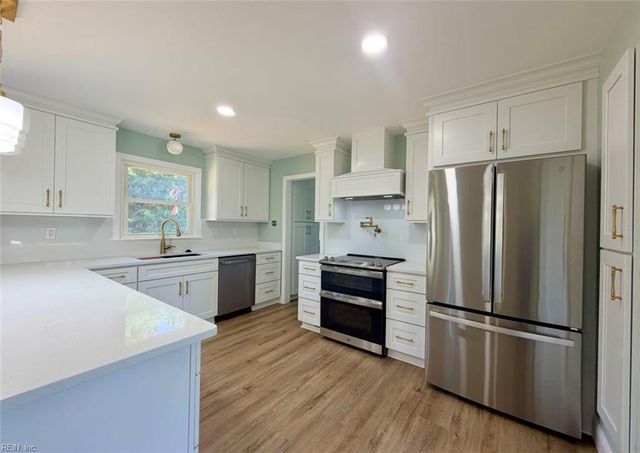 5304 Gale DR, Virginia Beach, VA 23464