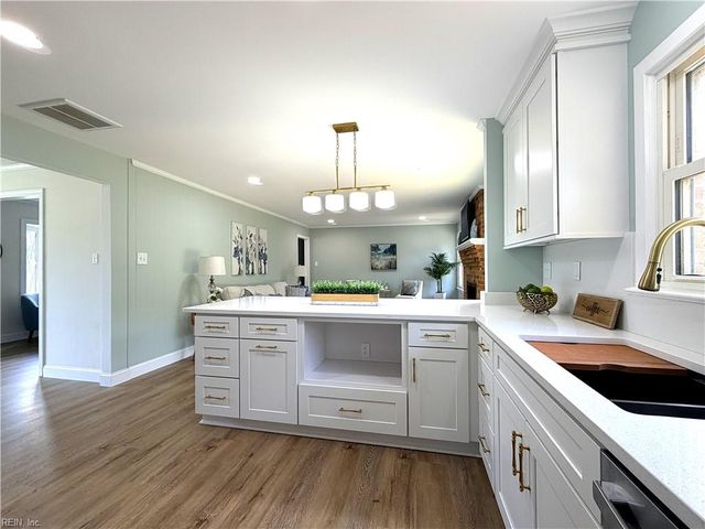 5304 Gale DR, Virginia Beach, VA 23464
