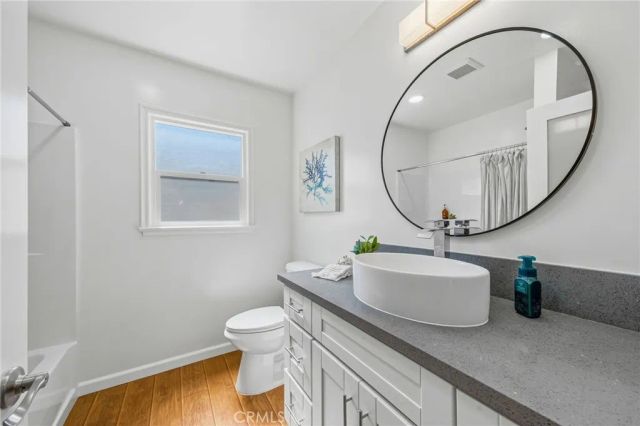 2956 Ladoga Avenue, Long Beach, CA 90815