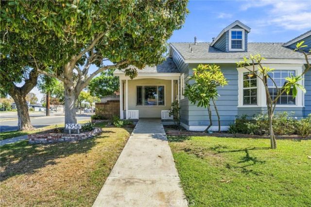 2956 Ladoga Avenue, Long Beach, CA 90815