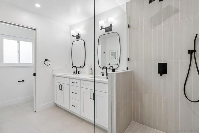 16763 Pinata, San Diego, CA 92128