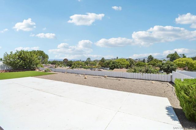 16763 Pinata, San Diego, CA 92128