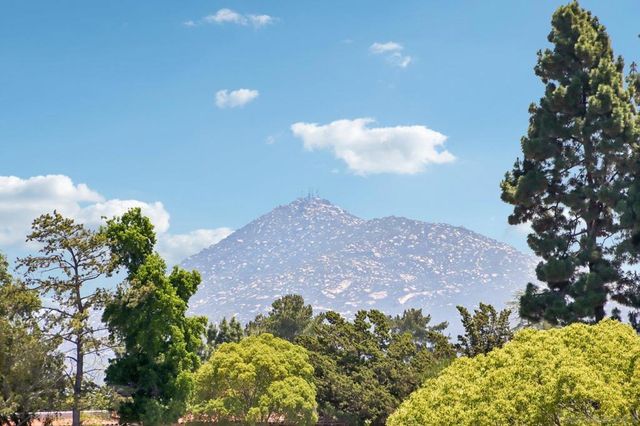 16763 Pinata, San Diego, CA 92128