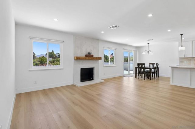 16763 Pinata, San Diego, CA 92128