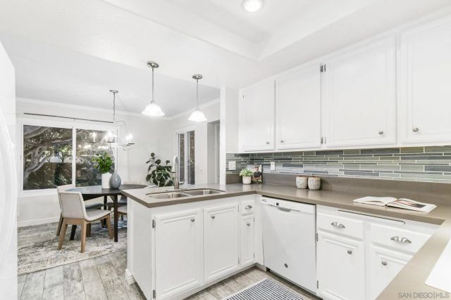 4061 Caminito Dehesa, San Diego, CA 92107